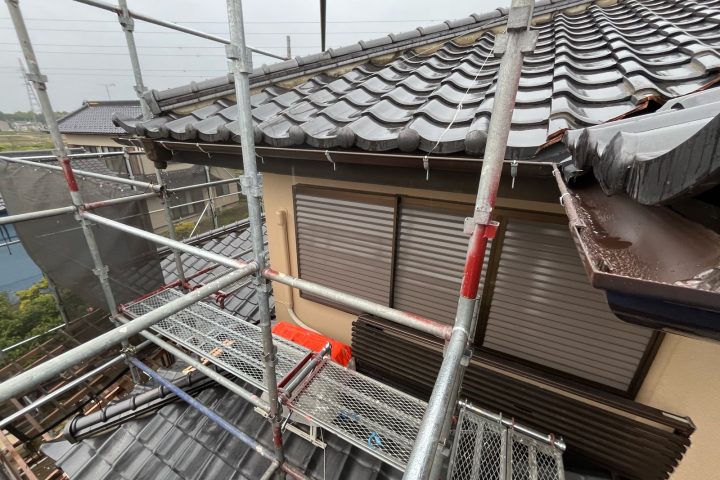 ,つくば市,つくばみらい市,土浦市,阿見町,牛久市,龍ケ崎市,石岡市,稲敷市,牛久市,美浦村,利根町,取手市,守谷市,かすみがうら市,茨城県,番長,屋根葺き替え,工事,建幸番長,屋根工事,屋根,雨樋,修理,外壁,外壁張替工事,リフォーム,カバー工法,内装工事,雨漏り,健康,コロニアル,Tルーフ,シングル屋根,横暖ルーフ,板金屋根,瓦,トタン,スレート,ガルバリウム鋼板,ルーフィング,予防,診断,お家,早期発見,お家のことなら,診断,ディプロマットスター