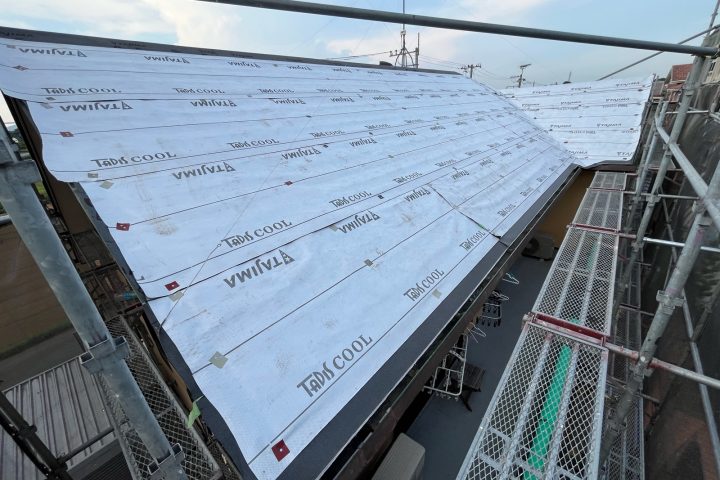 ,つくば市,つくばみらい市,土浦市,阿見町,牛久市,龍ケ崎市,石岡市,稲敷市,牛久市,美浦村,利根町,取手市,守谷市,かすみがうら市,茨城県,番長,屋根葺き替え,工事,建幸番長,屋根工事,屋根,雨樋,修理,外壁,外壁張替工事,リフォーム,カバー工法,内装工事,雨漏り,健康,コロニアル,Tルーフ,シングル屋根,横暖ルーフ,板金屋根,瓦,トタン,スレート,ガルバリウム鋼板,ルーフィング,予防,診断,お家,早期発見,お家のことなら,診断,ディプロマットスター