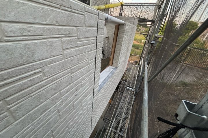 ,つくば市,つくばみらい市,土浦市,阿見町,牛久市,龍ケ崎市,石岡市,稲敷市,牛久市,美浦村,利根町,取手市,守谷市,かすみがうら市,茨城県,番長,屋根葺き替え,工事,建幸番長,屋根工事,屋根,雨樋,修理,外壁,外壁張替工事,リフォーム,カバー工法,内装工事,雨漏り,健康,コロニアル,Tルーフ,シングル屋根,横暖ルーフ,板金屋根,瓦,トタン,スレート,ガルバリウム鋼板,ルーフィング,予防,診断,お家,早期発見,お家のことなら,診断,ディプロマットスター